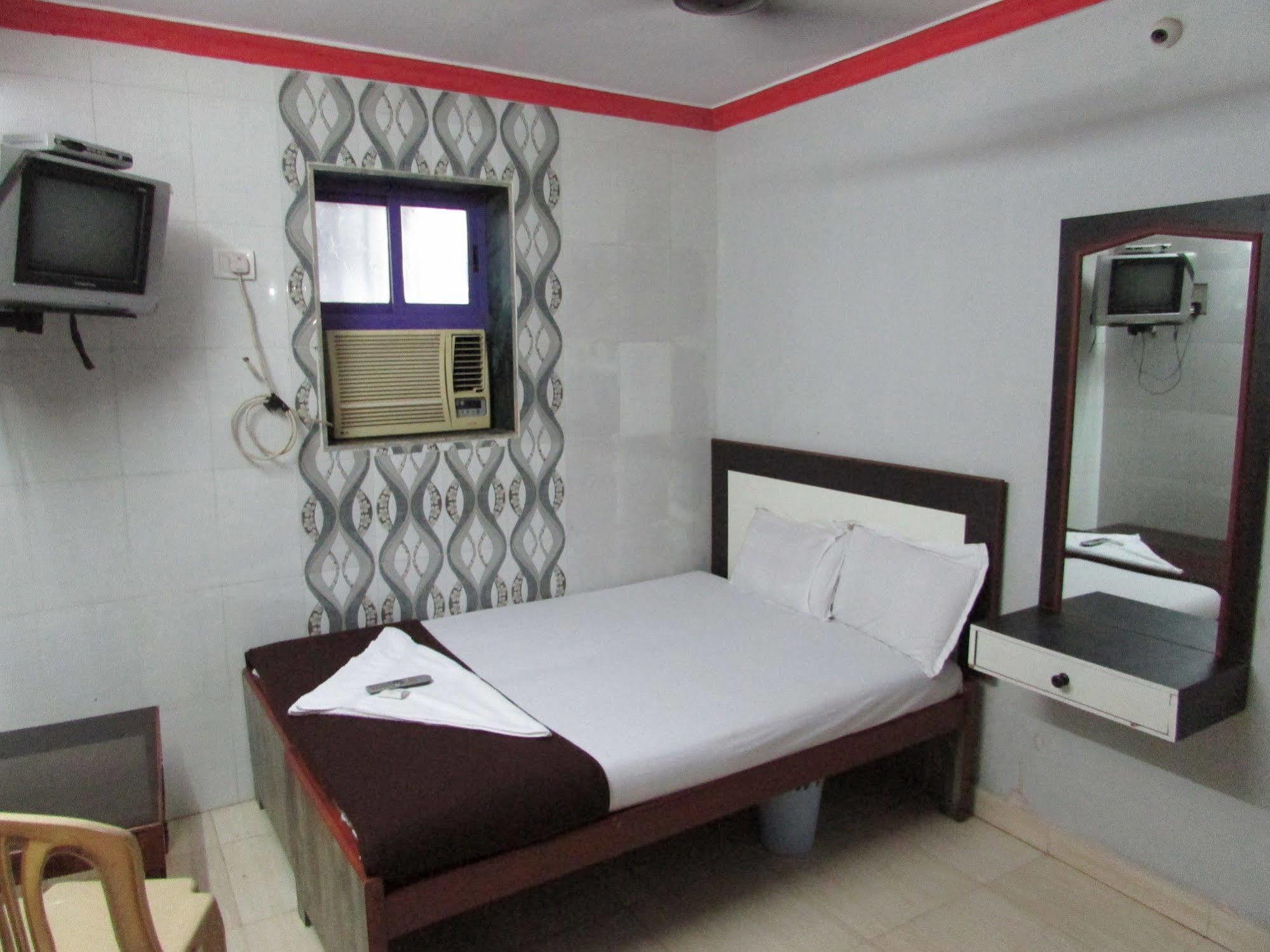Grand Skylight Hotel Мумбаи Экстерьер фото